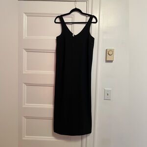 Lululemon Black V-Neck Midi Dress - Size 4